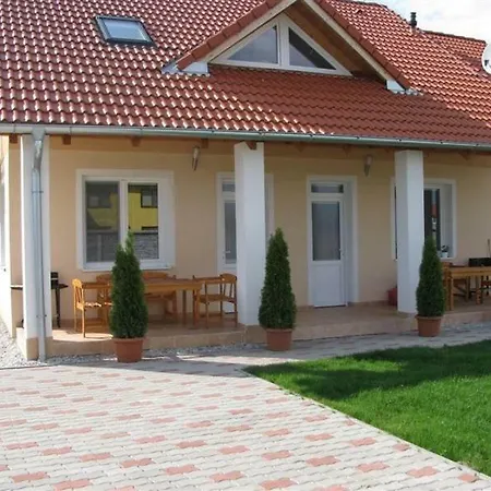 Apartman Viki * Veľký Meder